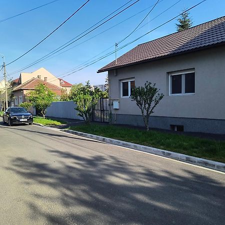 Carla'S Place Ap1 Oradea Zewnętrze zdjęcie