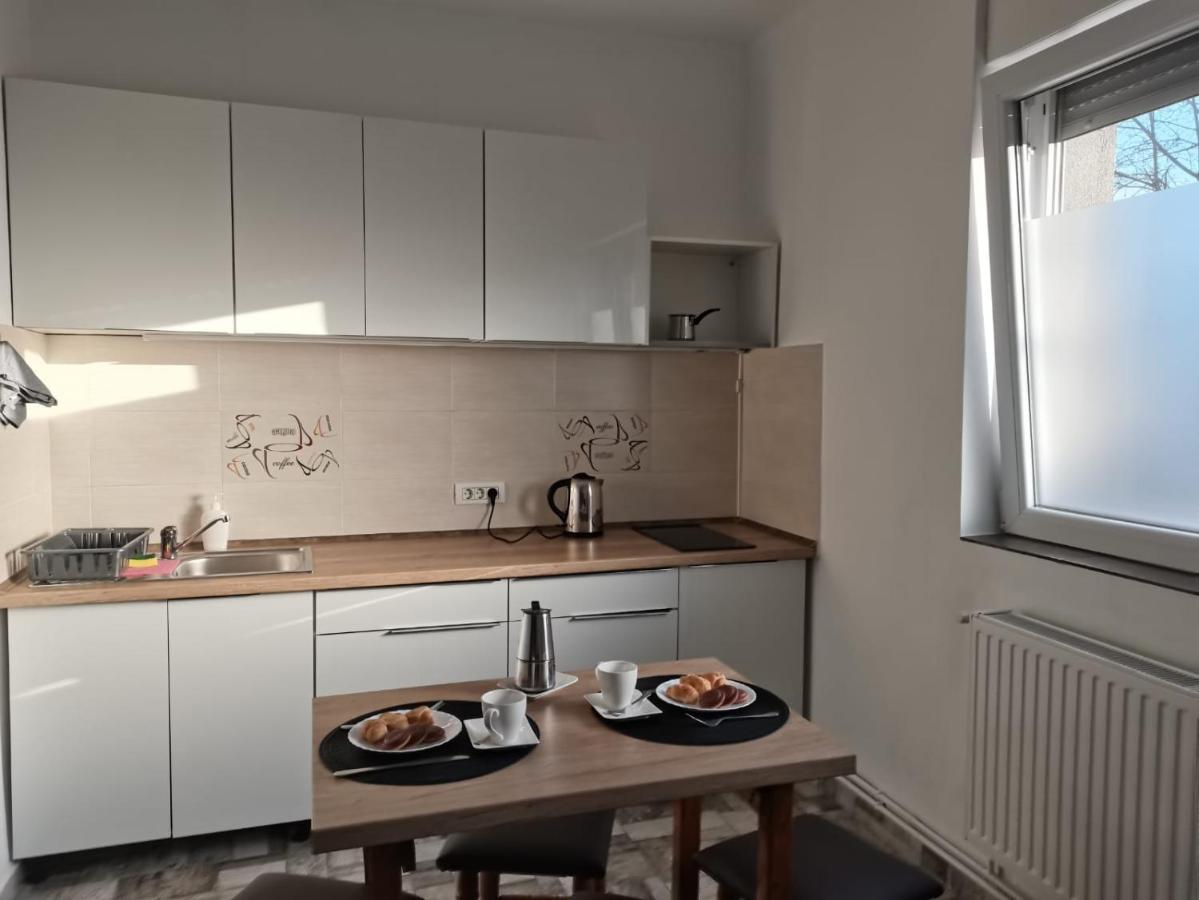 Carla'S Place Ap1 Oradea Zewnętrze zdjęcie